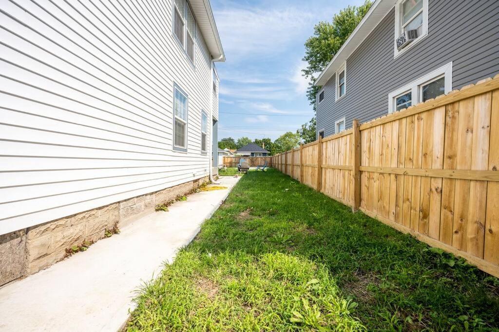 Fun For Everyone W Hot Tub Bbq Patio Villa Indianapolis Exterior photo